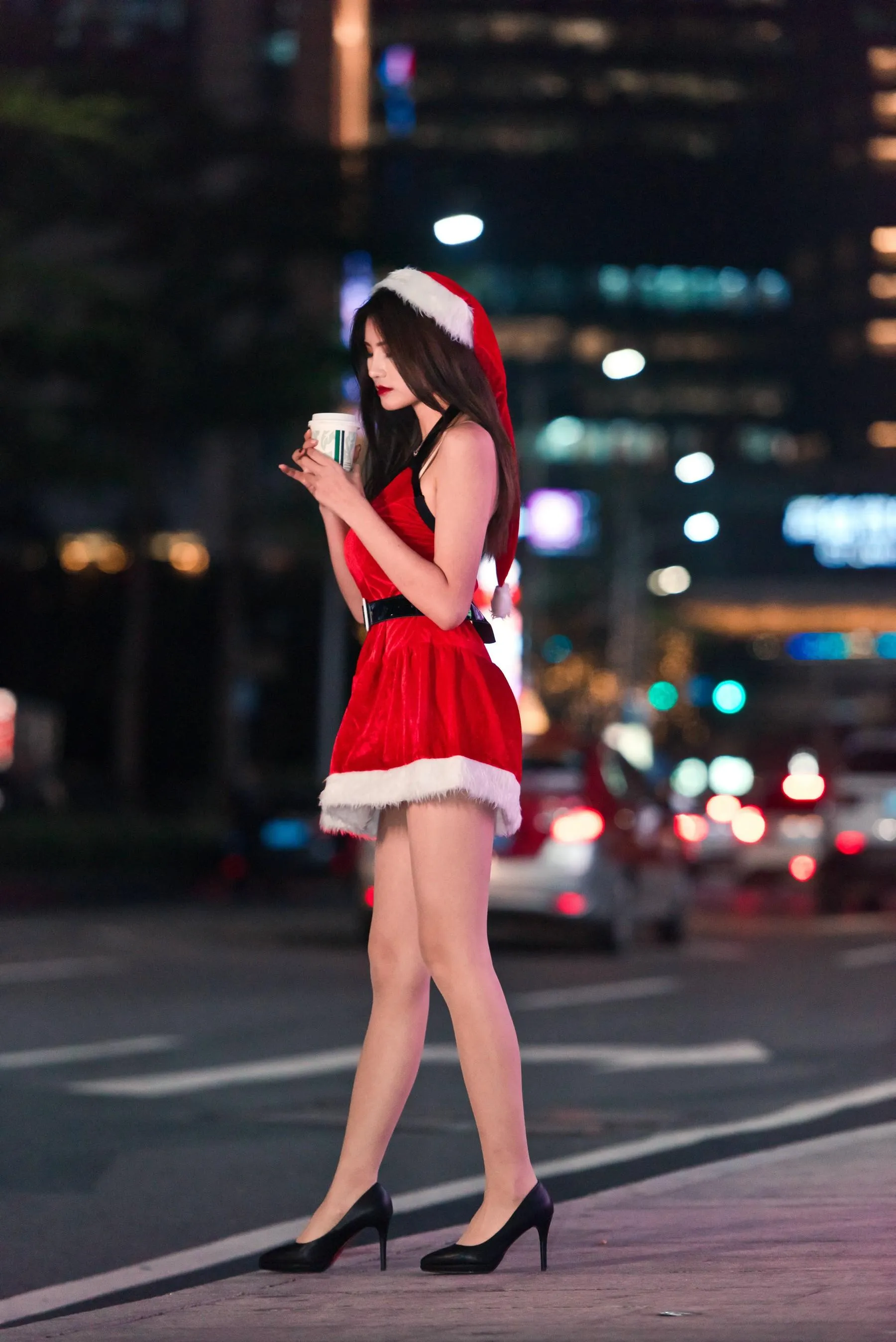 [魔镜街拍] NO.124 寒风中的极品肉丝圣诞美人婷婷 [224P]插图3